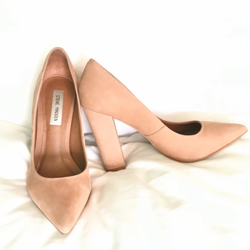 STEVE MADDEN NUDE HIGH HEELS